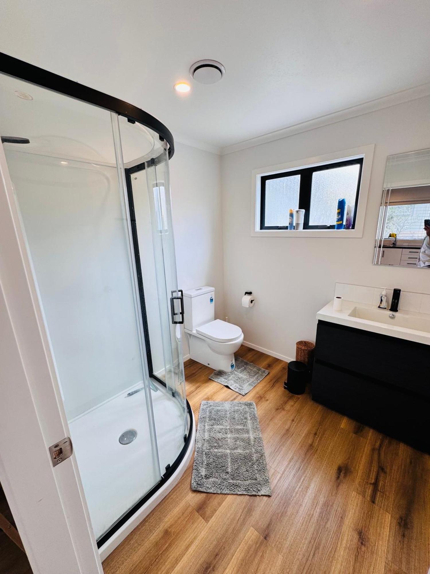 Modern 1 Bedroom Guest House Upper Hutt Exterior photo